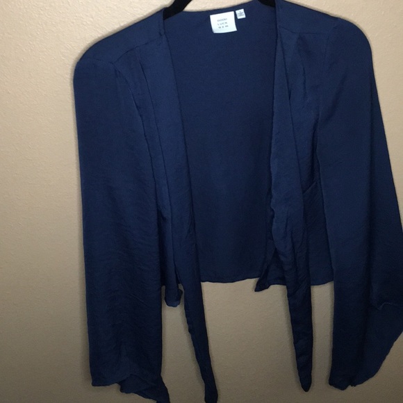 Deep Blue Crop Top❤️ - Picture 3 of 5